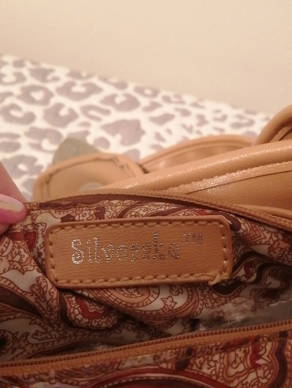 Silverake Ostrich Embossed Vegan Leather With Sparkling Crystals ShoulderBag - Picture 9 of 13